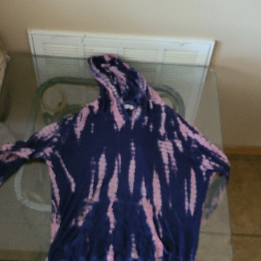 Hooded with pocket long sleeve